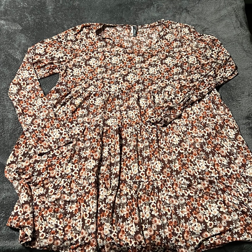 Glitzy Girlz long sleeve tiered dress size XL